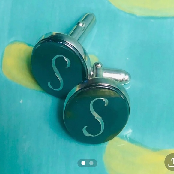 Source Unknown Other - Cufflinks monogrammed “S”